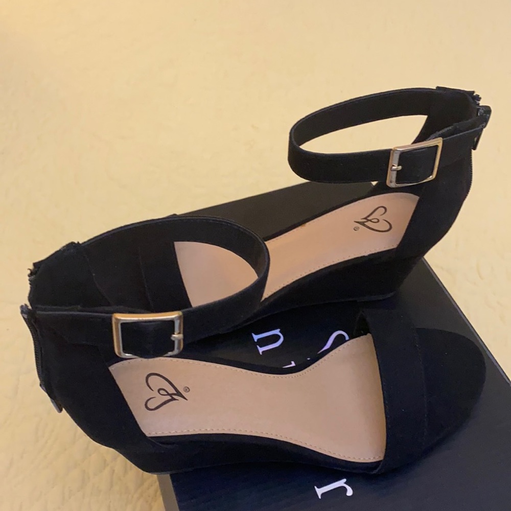 Women shoes-NWT